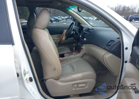 2010 Toyota Highlander Limited V6 z USA, uszkodzony, nr VIN 5TDDK3EH3AS038784